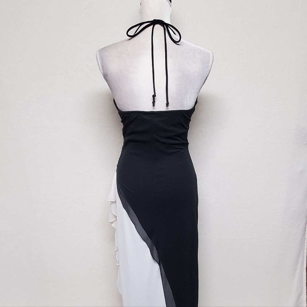 𝅺VINTAGE 1990s Taboo Black White Ruffle Asymmetrical Backless Halter Maxi Dress - Picture 12 of 16